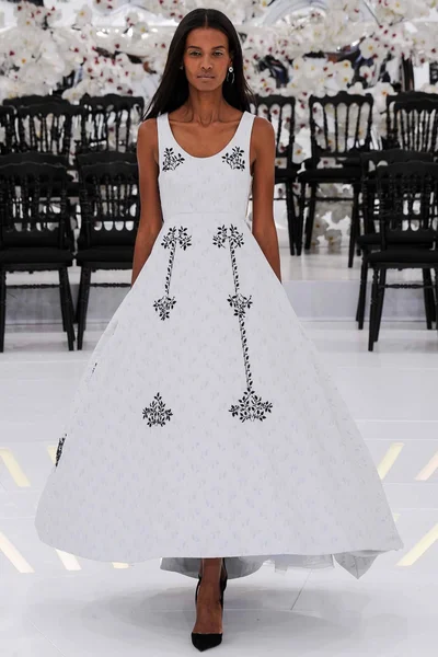 Look 4